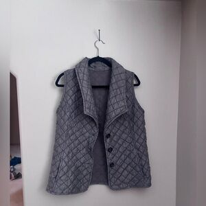 CUT LOOSE | quilted vest | size medium